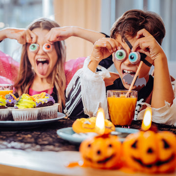 Halloween Decorating Brunch | Robinson Ale House | October 25th